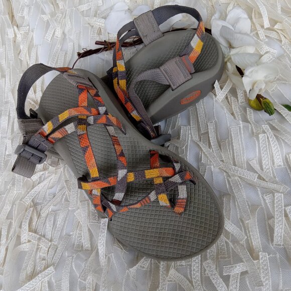 Chaos Sandals - Picture 1 of 5